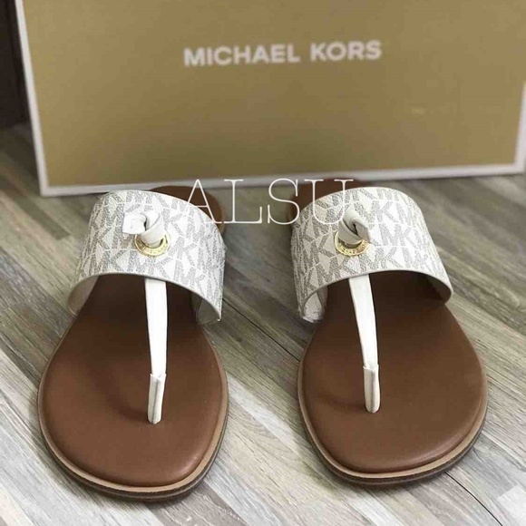 Michael Kors Cindy Sandal Mini Logo PVC Vanilla - Picture 2 of 7